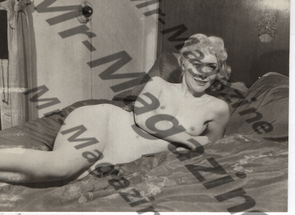Adult Vintage B&W Pinup Photo 4"x3.5" Blonde Nude Model CG-34