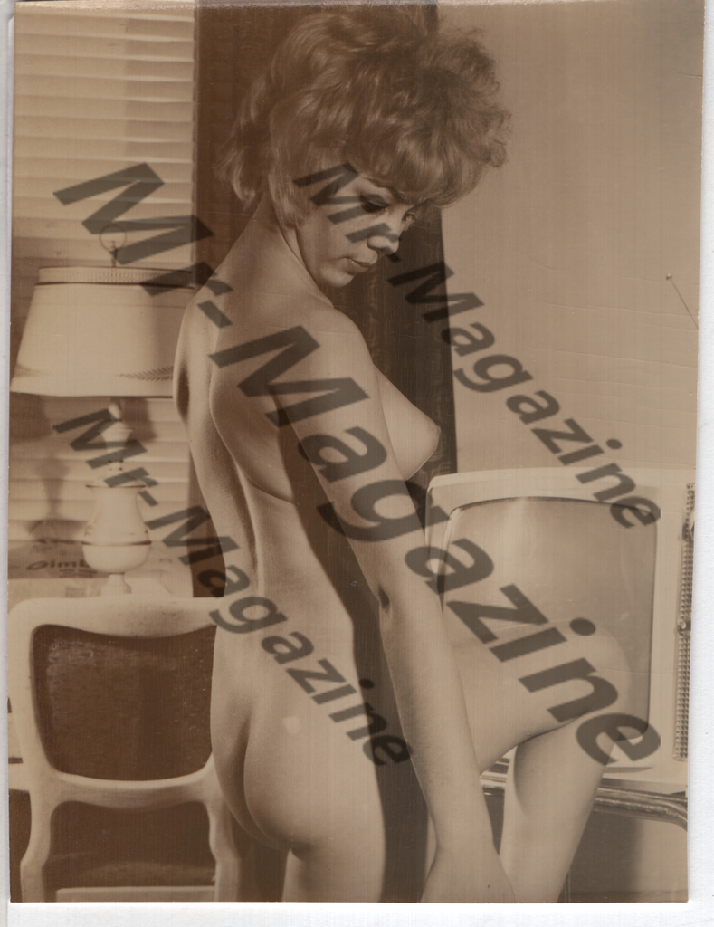Adult Vintage B&W Pinup Photo 4"x3.5" Blonde Lingerie Model CG-80