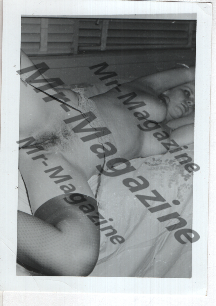 Adult Vintage B&W Pinup Photo 4"x3.5" Brunette Nude Model CG-50