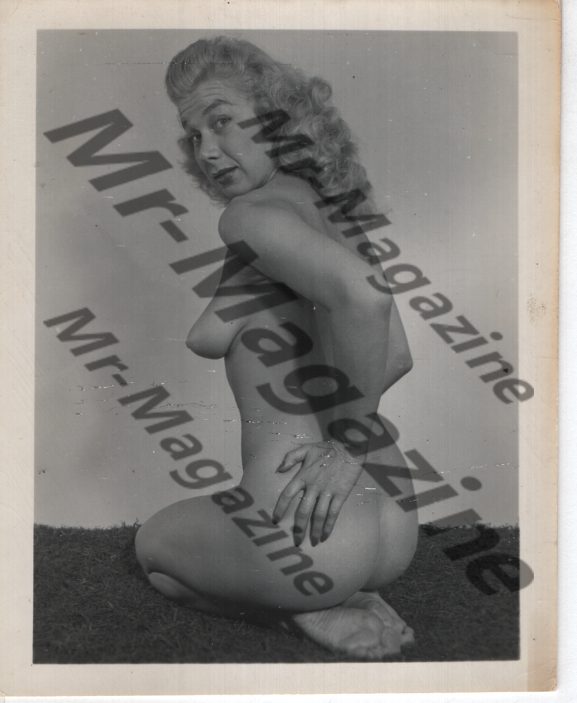 Adult Vintage B&W Pinup Photo 4"x5" Blonde Nude Model CG-33