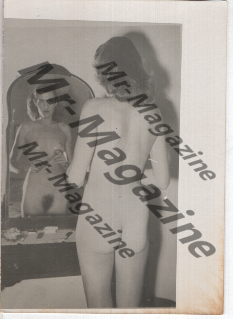 Adult Vintage B&W Pinup Photo 3"x4" Brunette Nude Model CG-96