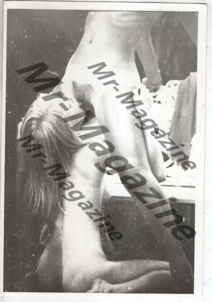 Adult Vintage B&W Pinup Photo 3"x4" Lesbian Interest Blonde & Brunette Nude Models Cunnilingus CH-12