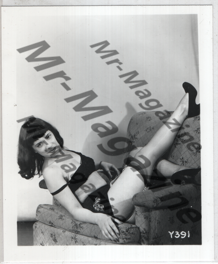 Adult Vintage B&W Pinup Photo 4"x5" Brunette Lingerie Model CI-28