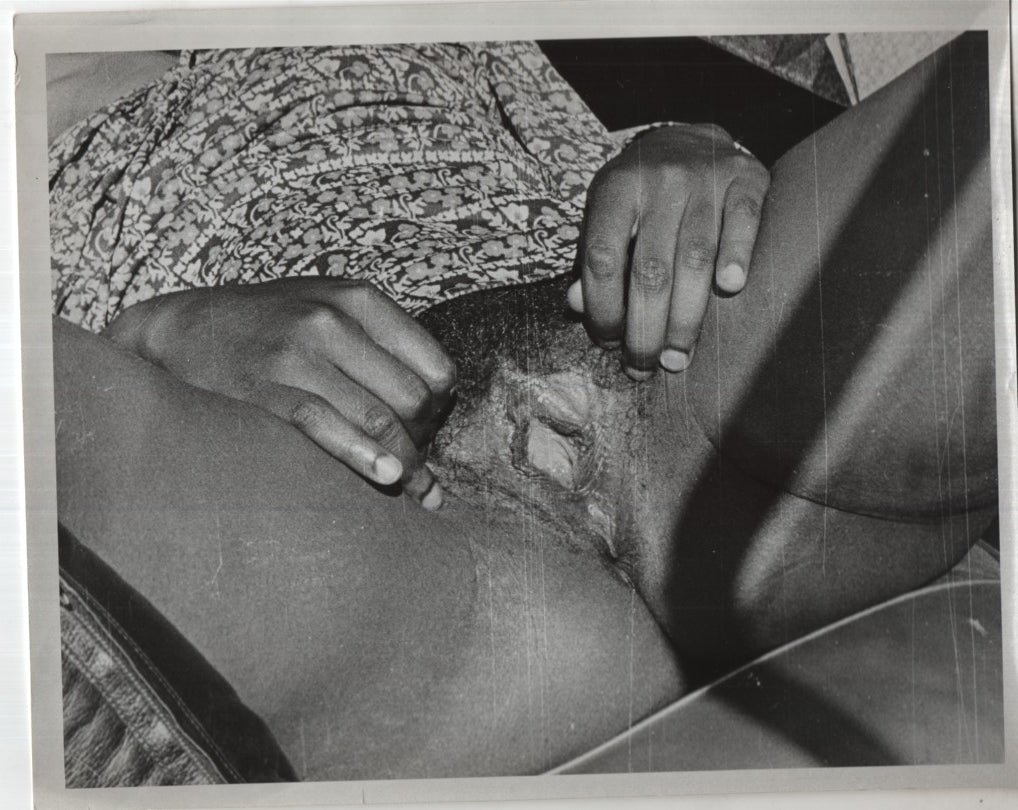 Ebony Spread Pussy & Asshole Exposed 8"x10" B&W Adult Photograph 020926AKPH-A14