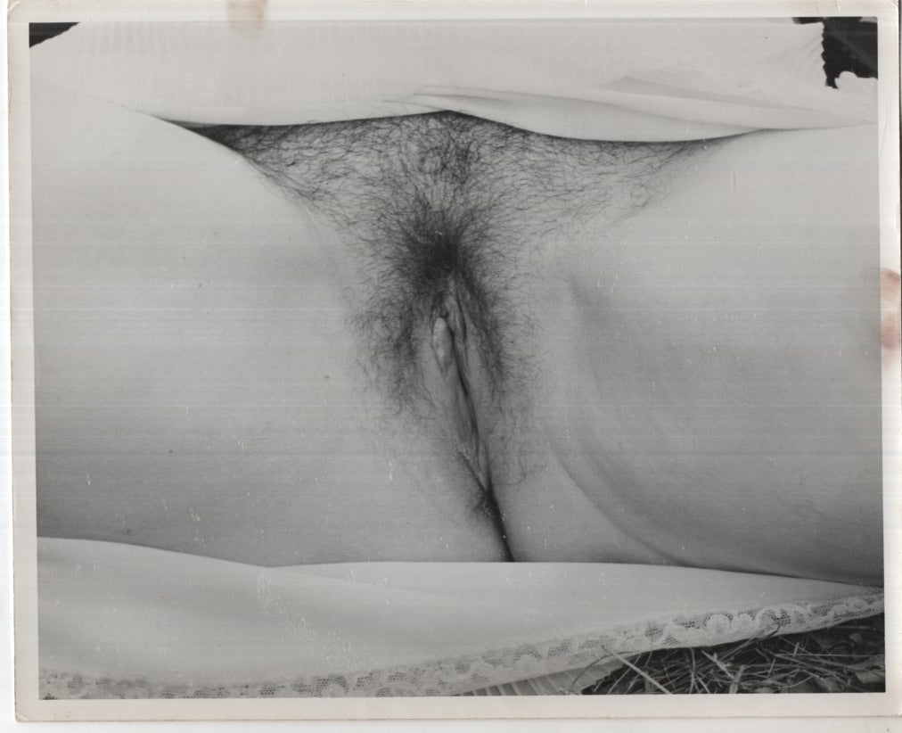 Woman Legs Spread Presenting Clitoris, Vagina & Pubic Hair 8"x10" B&W Adult Photograph 020926AKPH-A15
