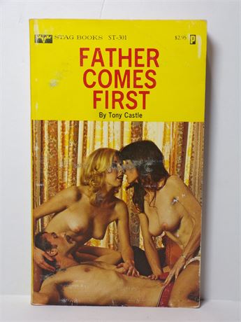 Father Comes First by Tony Castle, Paperback Novel 1979 Star 301 061125WP-40