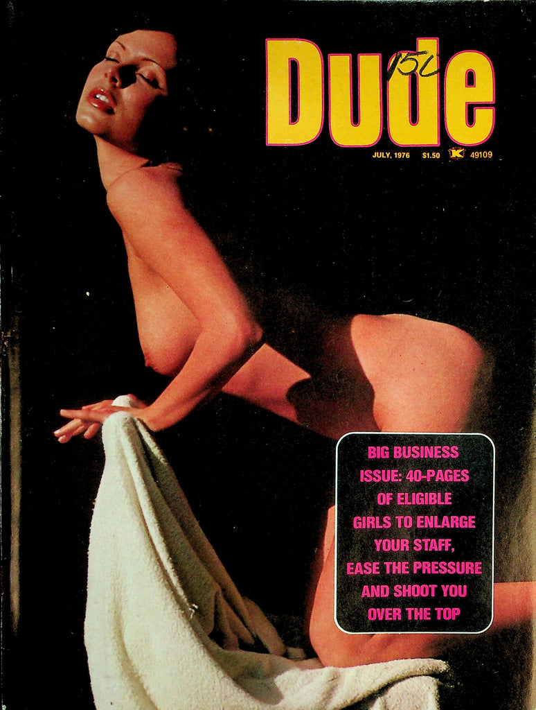 Dude Magazine Beautiful Layout Of Cassandra Peterson (Elvira)  And Centerfold   July 1976   103026lmp-GSC