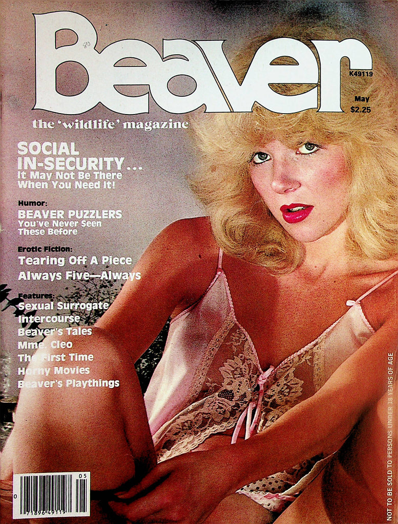 Beaver Magazine   Jenny, Ellen Centerfold  May 1980  010225lm-p