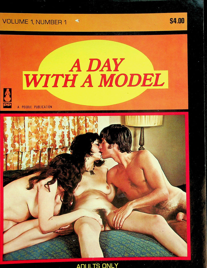 A Day With A Model Magazine   Mara Conlon  vol.1 #1  1970's    091926lmp-GSC