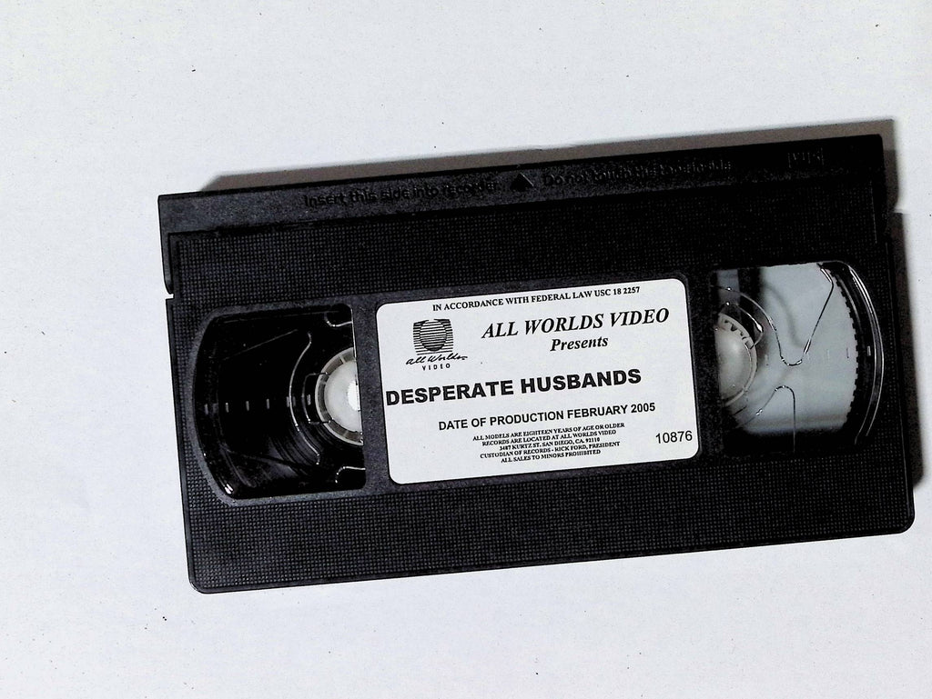 Desperate husbands All Worlds Video Gay VHS 2005 103124JKVHS2