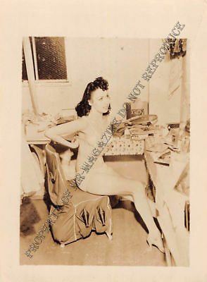 Adult Vintage B&W Photo 2.5x3 Beautiful Brunette Pinup Posing Seductive 29HU