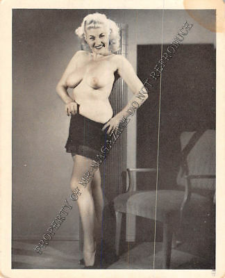 Adult Vintage B&W Photo 3.5x4 Sexy Pin Up Model Undressing Strip Tease 215HP