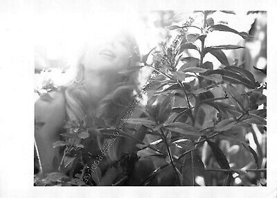 Nina Hartley Candid Original 5x7 1990s Photo Posing Outdoors Artistic 129ii