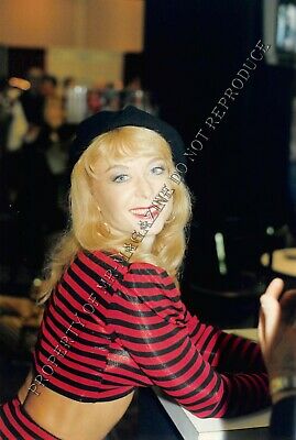 Nina Hartley Candid Original 4x6 1990s Color Photo in Sexy Outfit at Con 58ii