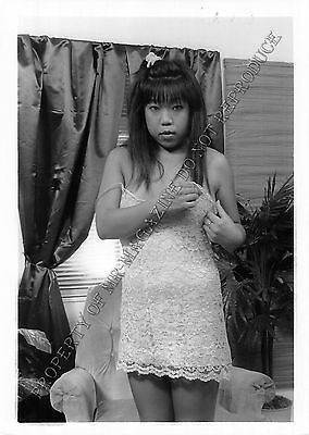 Adult 1990s B&W Photo 5x7 Beautiful Oriental Asian Taking Clothes Off 221LU