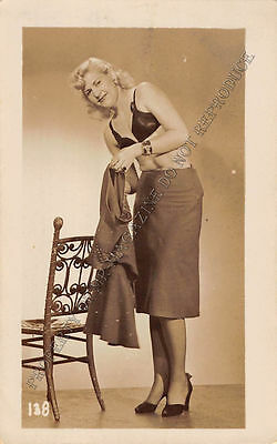 Adult B&W Photo 1940s/50s 2.5x4 Beautiful Blonde Seductively Undressing 238MH