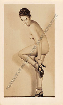 Adult B&W Photo 1940s/50s 2.5x4 Beautiful Brunette Posing Nude Pin Up 178MG