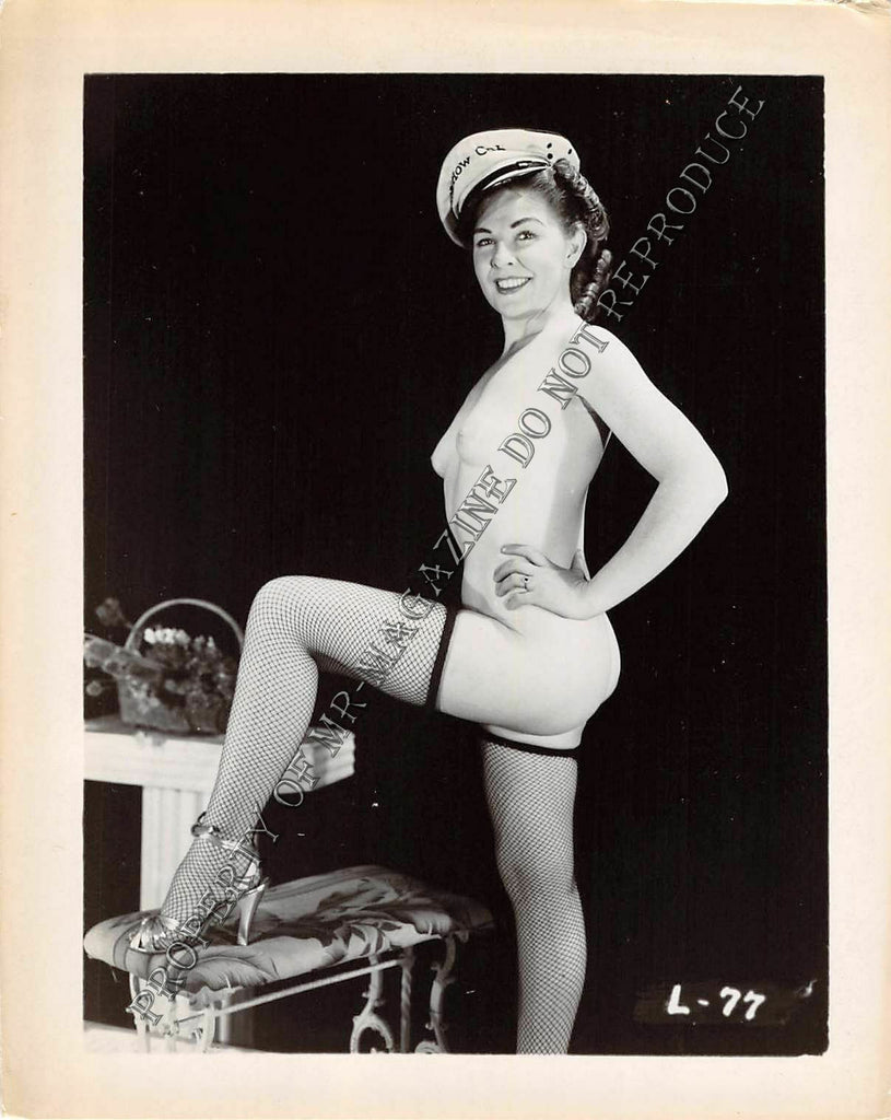 Adult Vintage 1950s B&W Photo 4x5 Sexy Brunette Nude Showing Tits 157FE