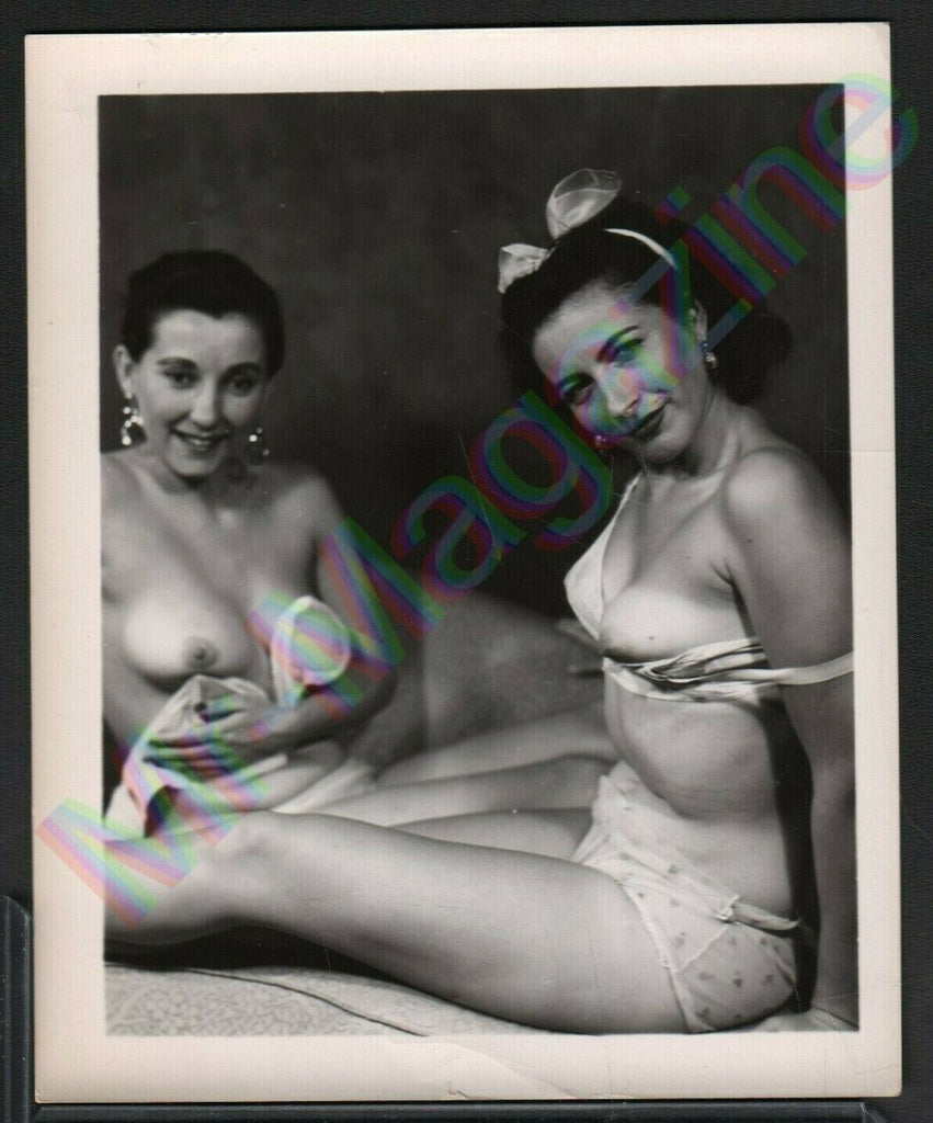 Vintage B&W Risque Pinup 4" x 5" Two Sexy Brunettes Cheesecake AY112