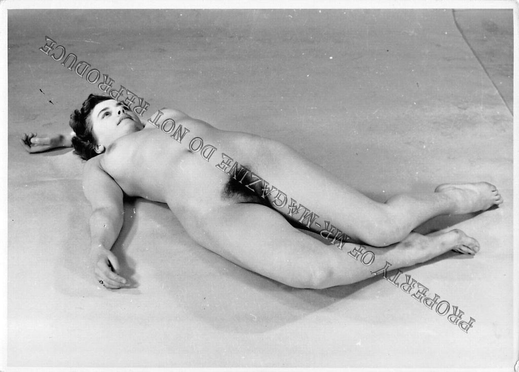 Adult Vintage 1950s B&W Photo 4x6 Sexy Brunette Naked Hairy Erotic 25FE