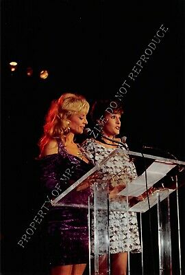 Nina Hartley Candid Original 4x6 Color Photo Giving Speech at AVN Awards 202ig