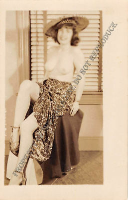 Adult Vintage B&W Photo 2.5x4 Sexy Pin Up Lesbians Undressing Strip Tease 117HR