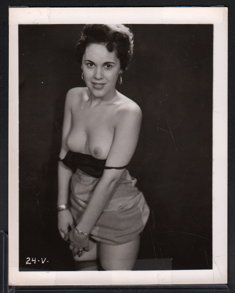Vintage Pinup B&W Risque Photo 4"x5" Sexy Woman Cheesecake AC100