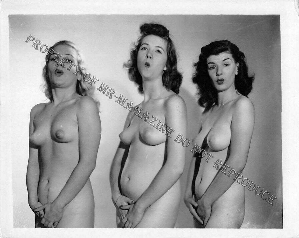 Adult Vintage 1950s B&W Photo 4x5 3 Beautiful Lesbians Nude Pin up Models 106FF