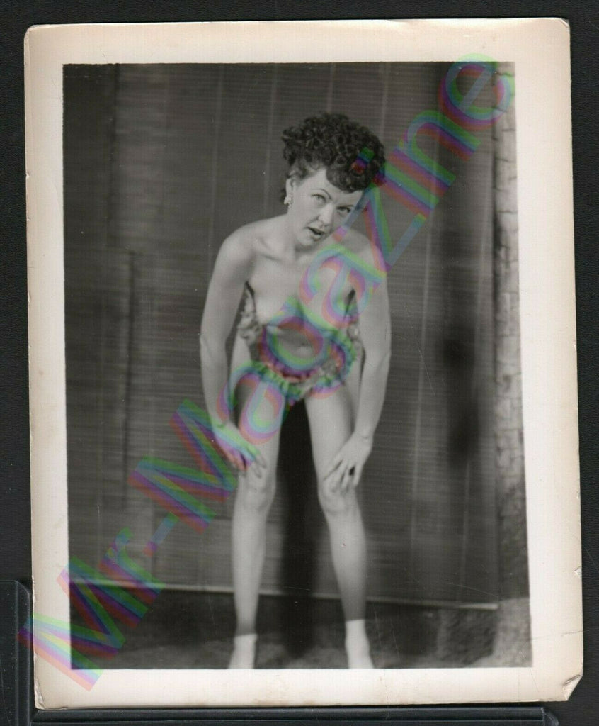 Vintage B&W Risque Pinup 4" x 5" Sexy Brunette Cheesecake AZ14