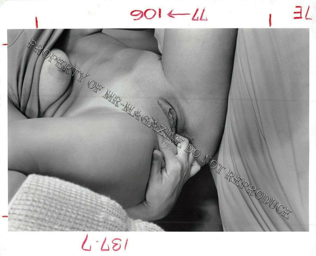 Adult B&W Photo 8x10 Sexy Brunette Masturbating Touching Little Pussy 108FR