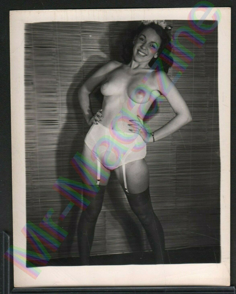 Vintage B&W Risque Pinup 3.5" x 4.5" Sexy Brunette Cheesecake AZ3