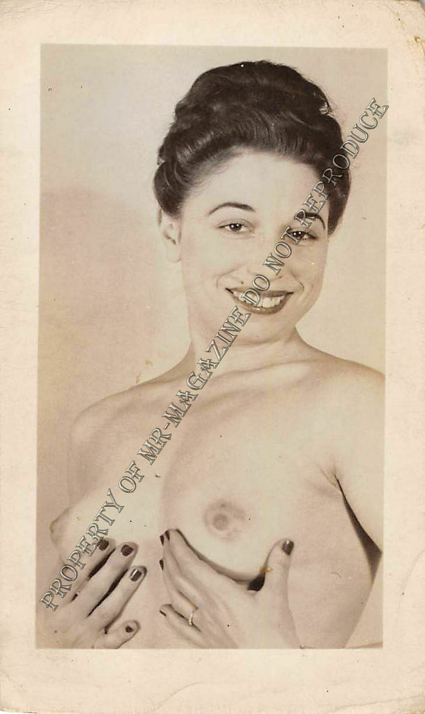 Adult Vintage 1950s B&W Photo 2.5x4 Sexy Brunette Pin Up Model Nude 58FG