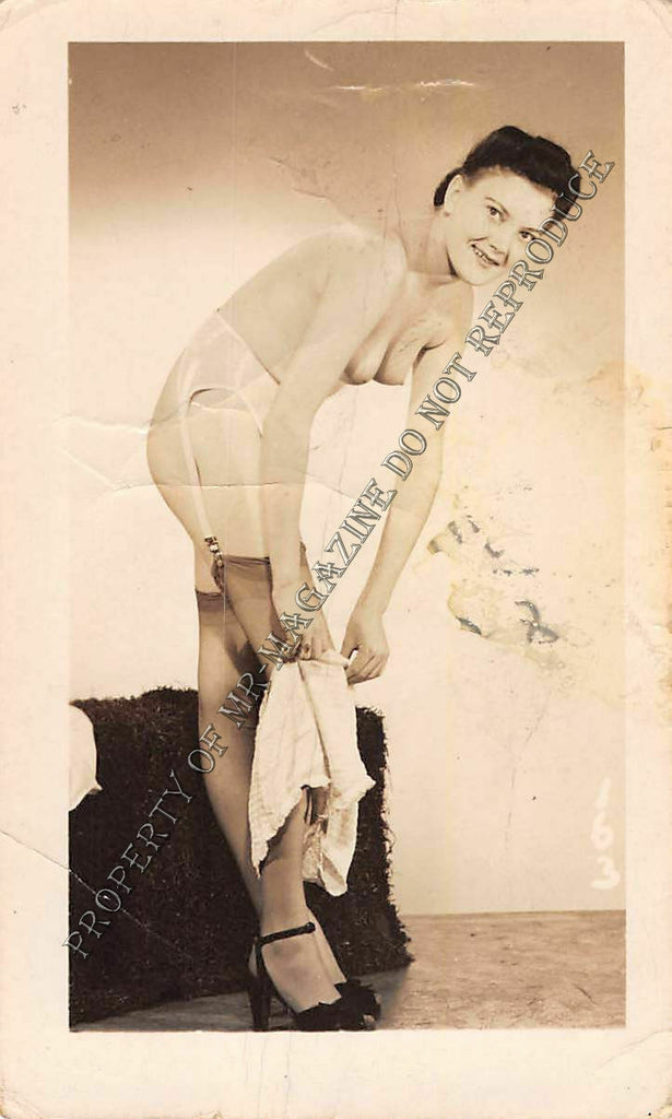 Adult Vintage 1950s B&W Photo 2.5x4 Sexy Pin Up Model Undressing Lingerie 48FG