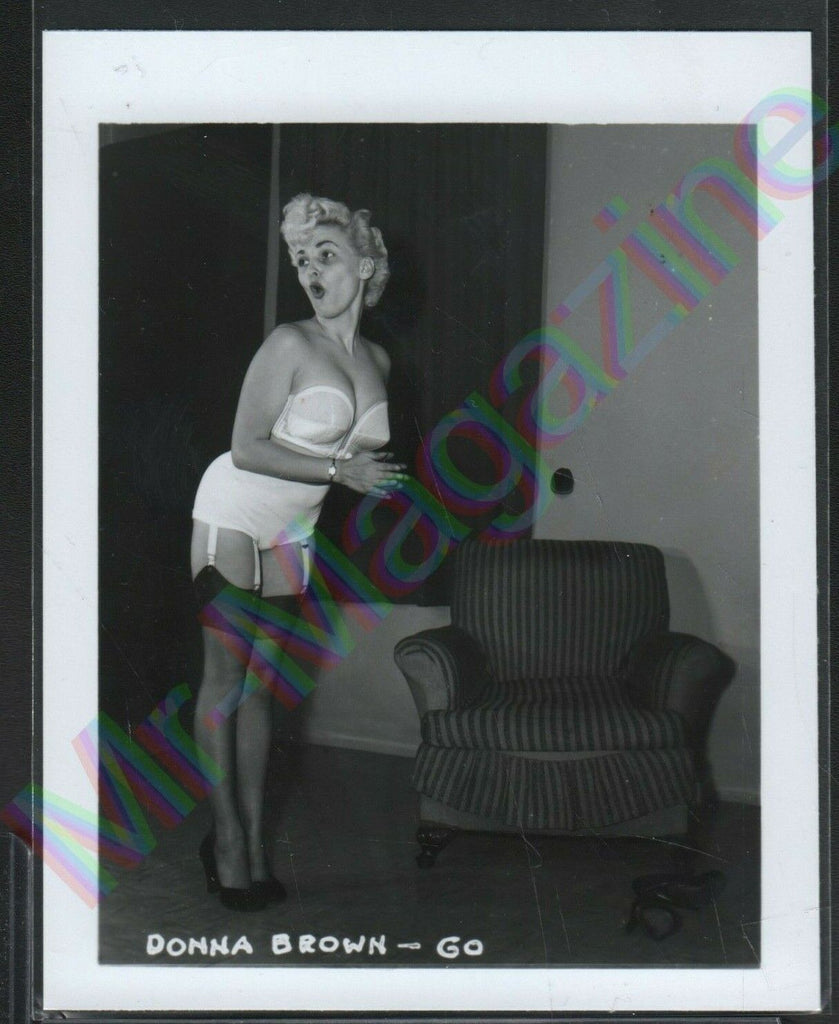 Vintage B&W Risque Pinup 4" x 5" Sexy Blonde Donna Brown Cheesecake BG36