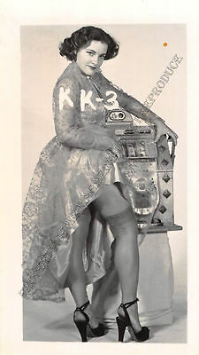 Adult B&W Photo 1940s/50s 2.5x4 Beautiful Brunette Clothed Seductive Pose 259MG