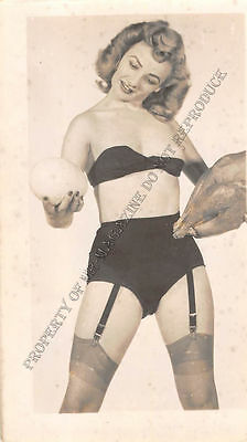 Adult B&W Photo 1940s/50s 2.5x4 Beautiful Brunette Seductive in Lingerie 153MH