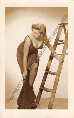 Adult Vintage B&W Photo 2.5x4 Sexy Pin Up Lesbians Undressing Strip Tease 110HR