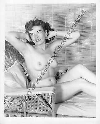 Adult Vintage B&W Photo 4x5 Beautiful Brunette Posing Nude Sexy Tits Out 57HP