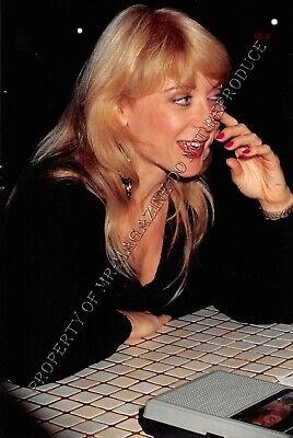 Nina Hartley Candid Original 4x6 Color Photo At Porn Star Convention 195ig