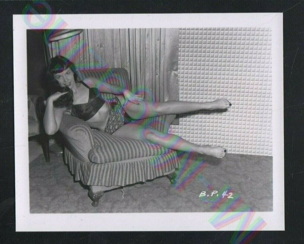 Irving Klaw B&W Risque Bettie Page Pinup 4"x5" Sexy Cheesecake AT74