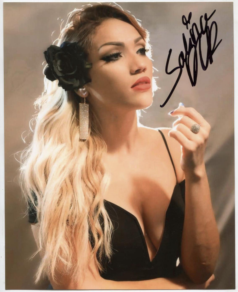 Salina de la Renta Wrestler Autographed 8"x10" Photo w/COA WWE4-104