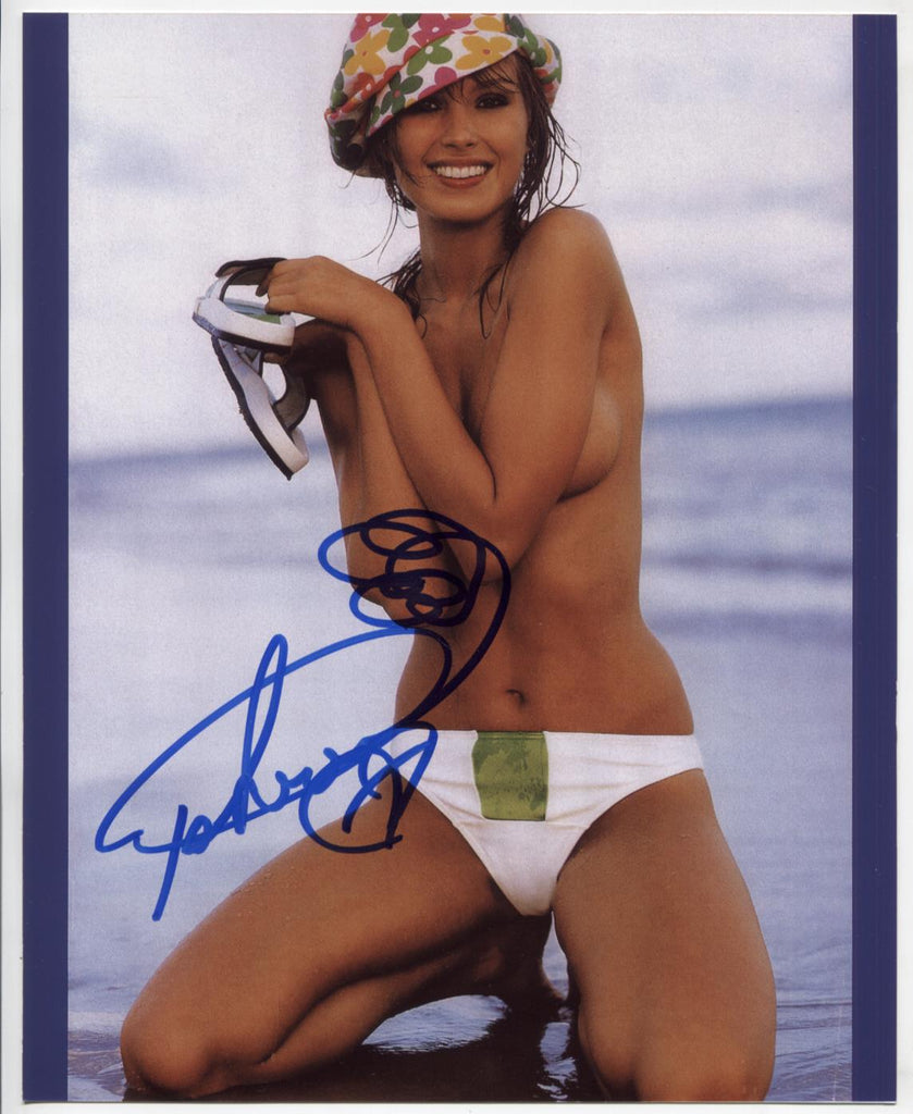 Petra Nemcova Model Autographed 8"x10" Photo w/COA WWE13-52
