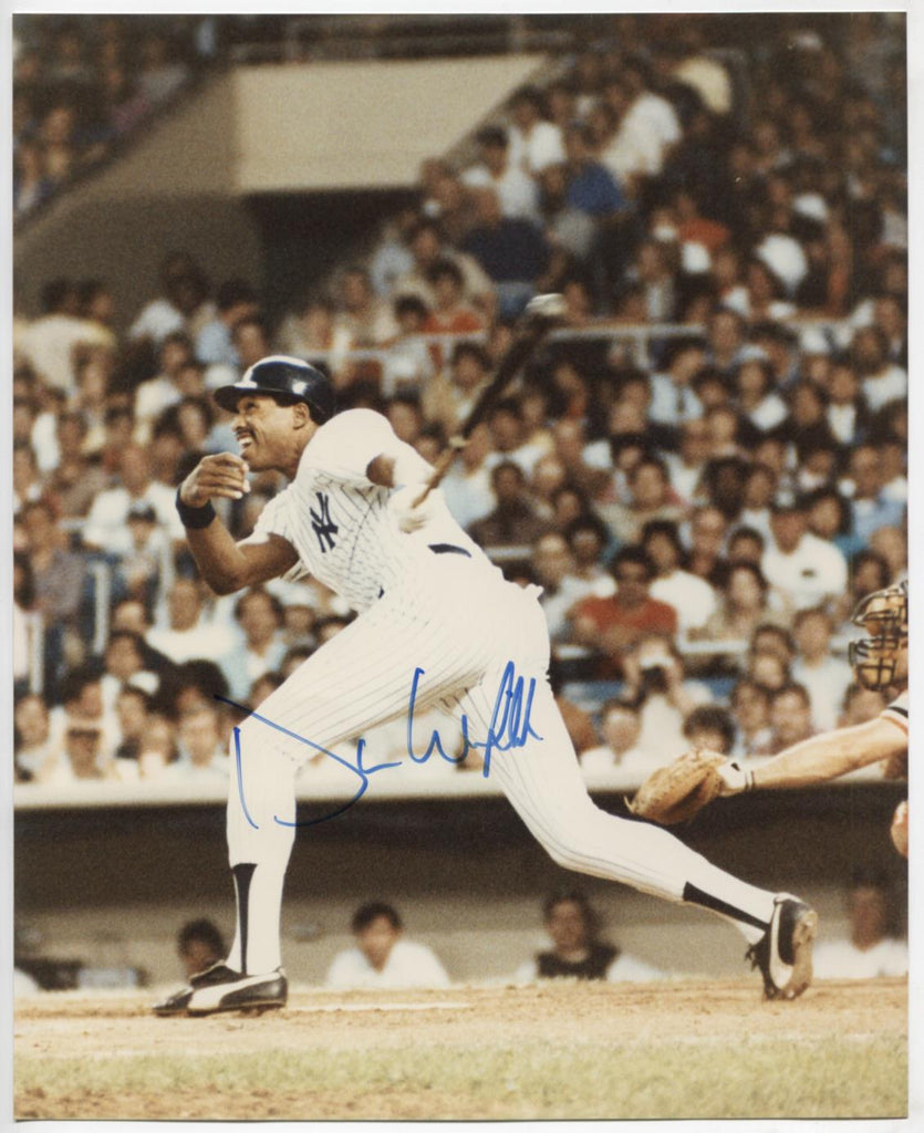Dave Winfield Yankees Autographed 8"x10" Photo w/COA WWE13-97