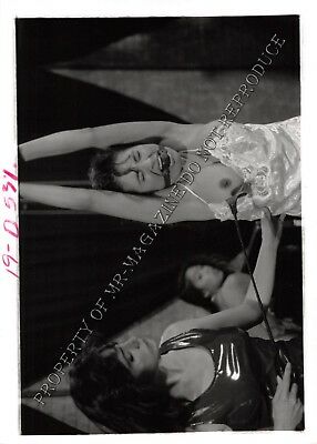 Adult Vintage B&W Photo 5x7 HOM Bondage Sexy Lesbian Bound & Dominated 143HZ