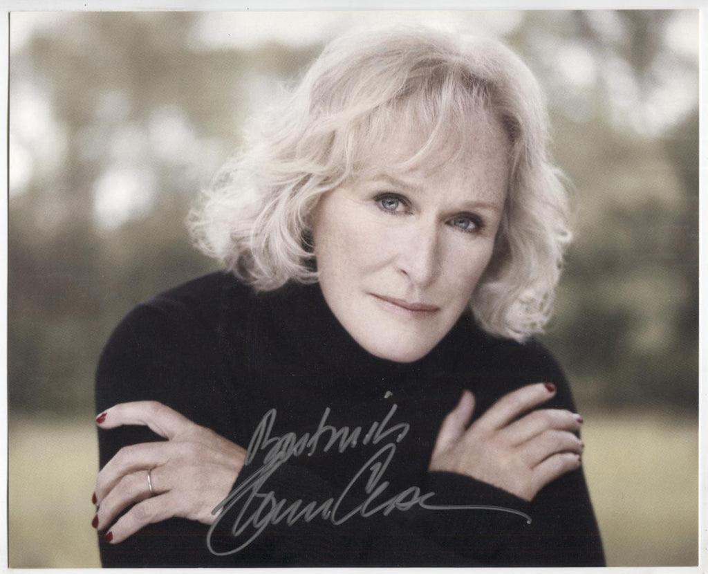 Glenn Close Actress Autographed 8"x10" Photo w/COA WWE6-4