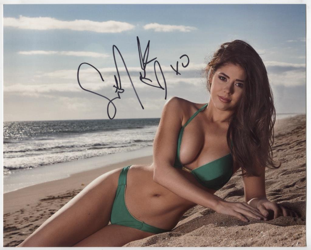 Sierra Nowak Actress Autographed 8"x10" Photo w/COA WWE7-57