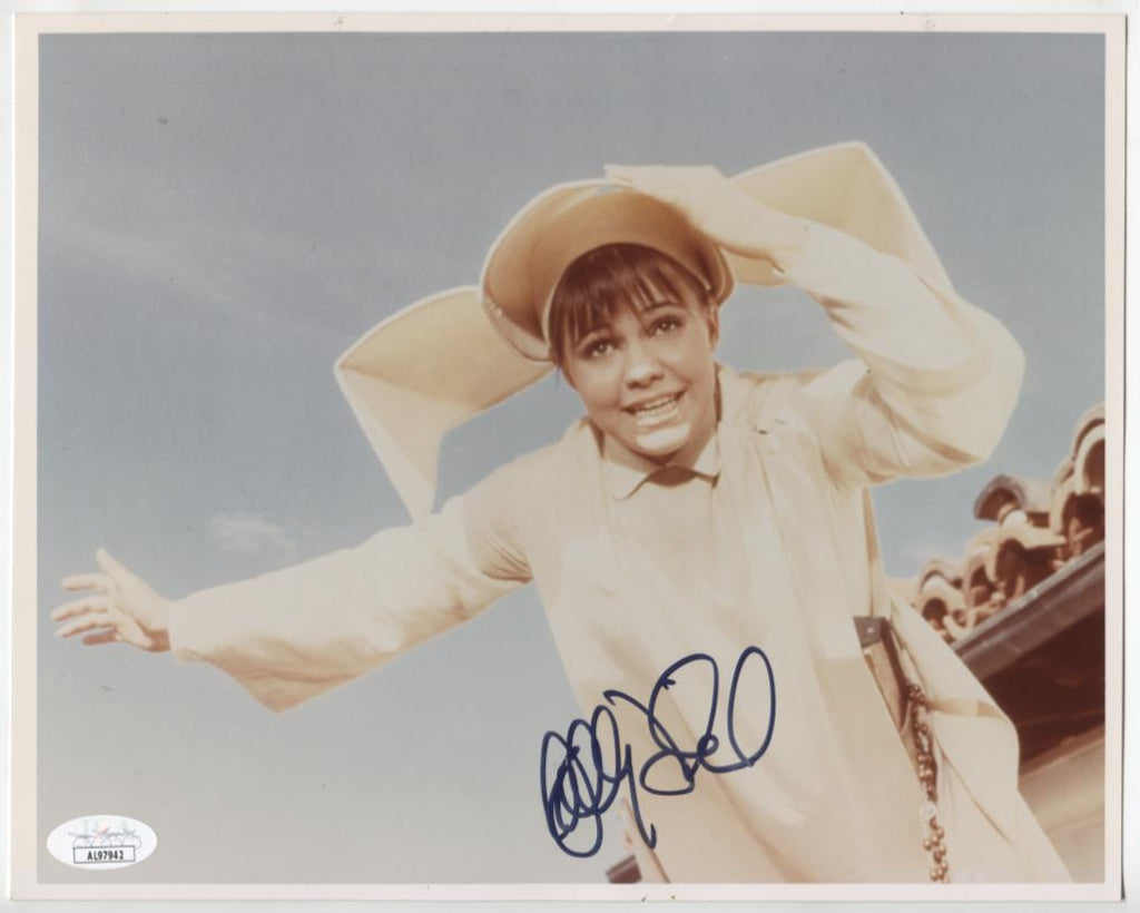 Sally Field Actress Autographed 8"x10" Photo w/JSA COA WWE10-3