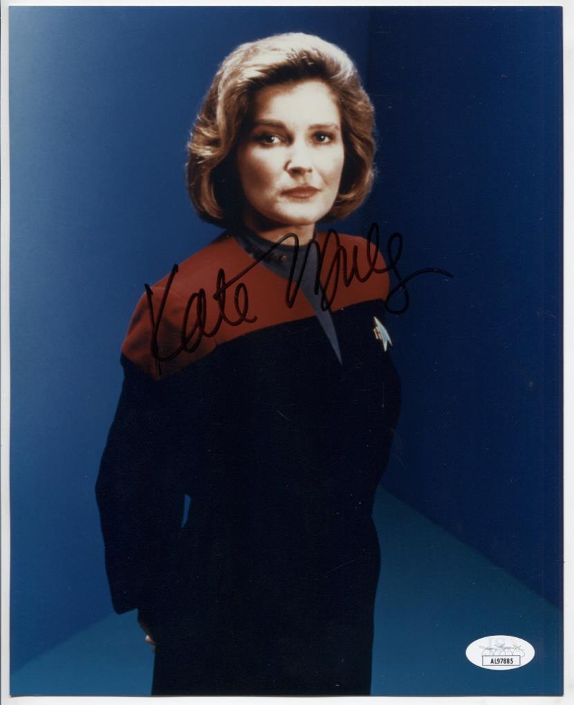 Kate Mulgrew Actress Autographed 8"x10" Photo w/JSA COA WWE10-18