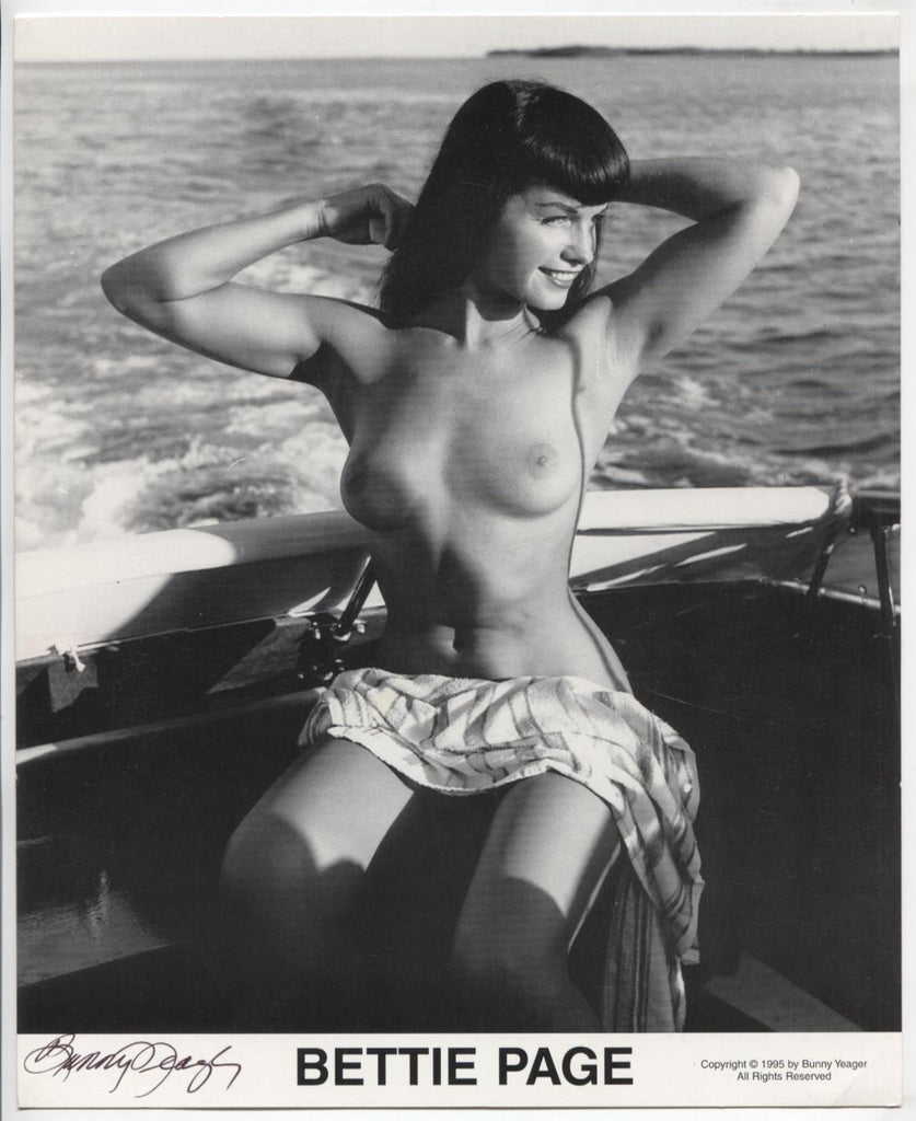 Bunny Yeager Photographer Autographed 8"x10" Bettie Page COA WWE10-52 NUDES