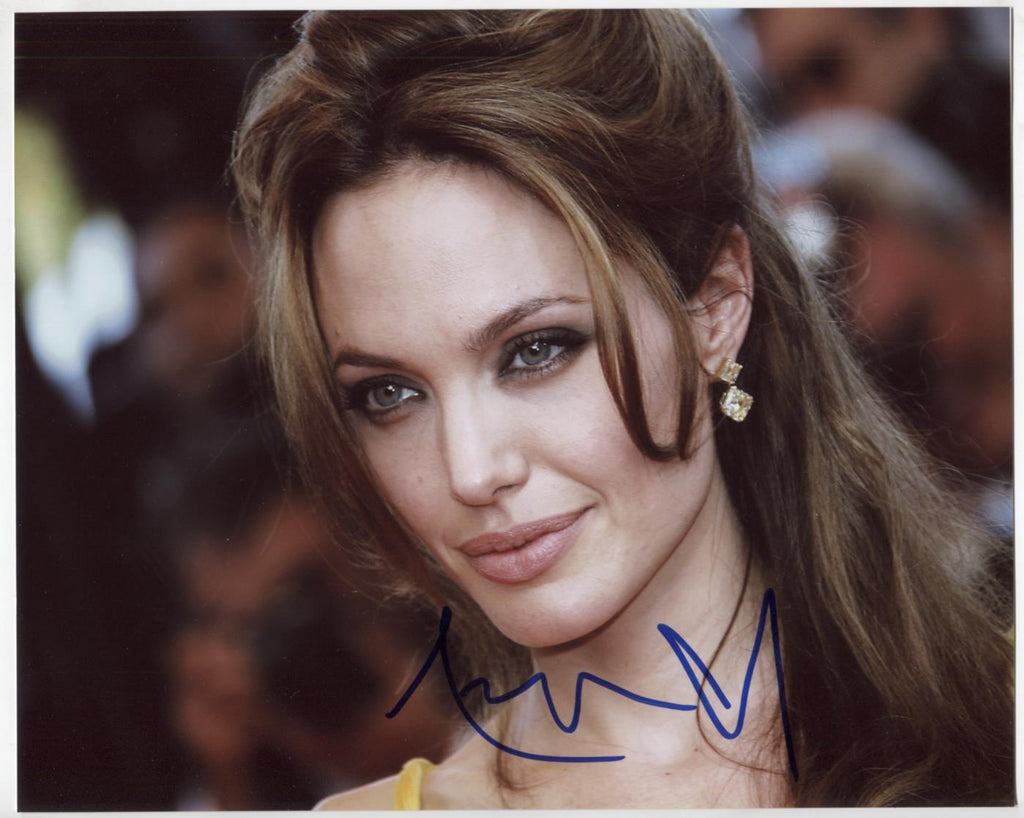 Angelina Jolie Actress Autographed 8"x10" Photo w/COA WWE13-135